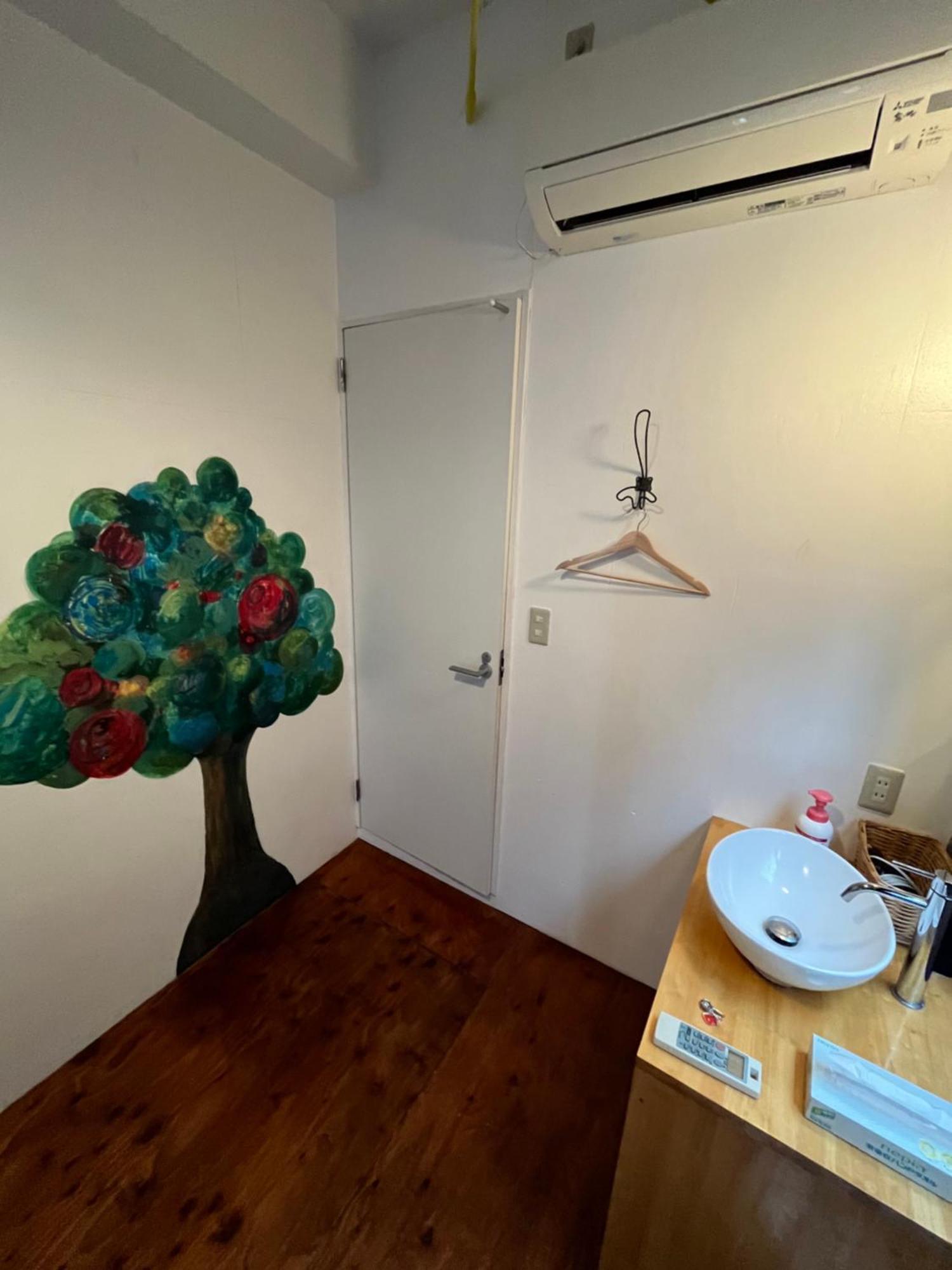 Hostel Bedgasm Tokyo Exterior photo
